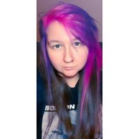 🐿𝕃𝕒𝕦𝕣𝕖𝕟🦒 (@lauzziebear) 's Twitter Profile Photo