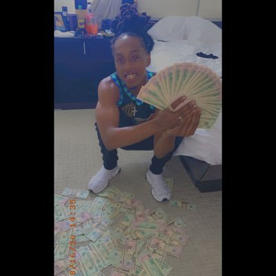 Yo Bitch Favorite Nigga🧪 5WA 3️⃣☝🏽2️⃣👇🏾 🤩😬🙌🏾😎 Rule #1 Never B #2 in 💩 you do 🙅🏾♂️🤘🏾🔥 IG:5thave_Swipa