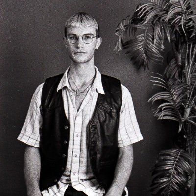LAY-ZEE-BOY
Singer/Producer based between Oxford and London!
New single 'Frustration' out 25/09