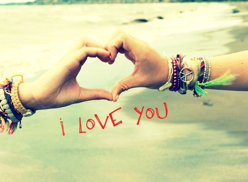 SomeoneLovesUxo's profile picture. DM us a Twitter name, we'll tell them someone out there loves them!! It's all anonymously, that's what makes it so cool :)