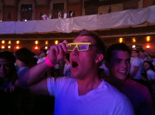 b_hallemeier's profile picture. i'm having a lot of fun at this party