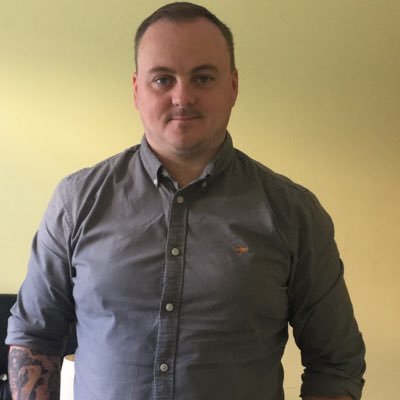 Full time @UniSouthWales studying a creative writing degree. full time dad. part of the @cafethreezero writing group. Owner of Crow Valley Canine Care