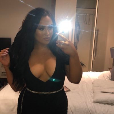 nadinekavo's profile picture. 