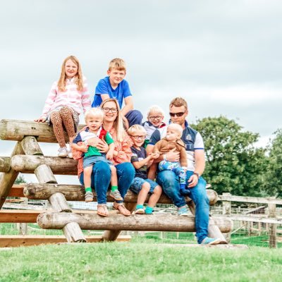 jenandhertribe's profile picture. mum to 7! working Mummy Blogger. sharing our big family life and every thing it entails. Honest parenting, teens and toddlers in the mix!