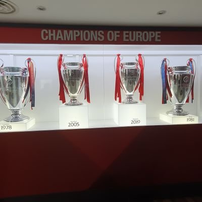 EireLad21's profile picture. LFC Fan, Part Time Gamer & Full Time Engineer #YNWA