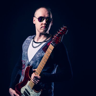 HakolaLauri's profile picture. Im Finnish musician.