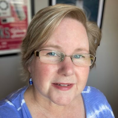 Program Director at WFPK Radio Louisville. Doting mom, animal lover, music enthusiast.