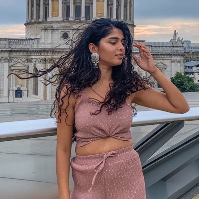 Final Year Medical Student @ImperialMed 👩🏽⚕️🩺 | Management BSc @ImperialBiz 🎓| Youtuber(ish)🎥 | Travalar Lyf 🌏✌🏽