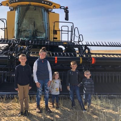 Husband and a father to 5 great kids. Grain farmer in sw Manitoba. Involved in a family business.
