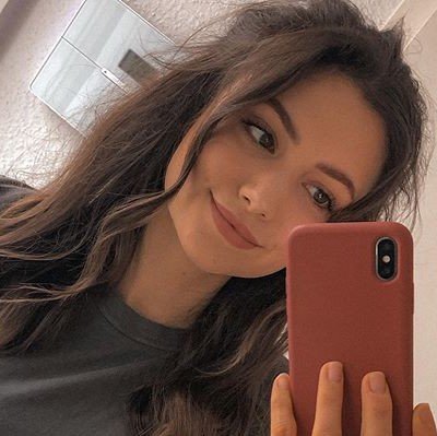 alice_db4y's profile picture. 🍓 Follow me, follow me, and don't forget the whiskey 😘