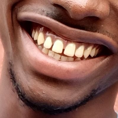 An avi of my smile because @manutd wouldn't take away my reasons to smile and laugh. Here for the  Pounded Yam slander