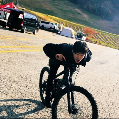 #MTB たまにのります。好きな食べ物は #ヤンヤンつけボー です。ジョシュ・ブライスランド という人に似ているらしいです。