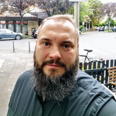 LENHIFI's profile picture. Ehemann...Vater...Highend Audio verrückt