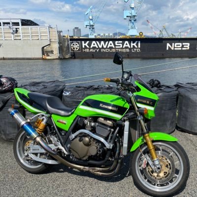 ZRX好きのオヤジライダー(^^) クラウンアスリートG #Kawasaki #ZRX#GRS214 無言フォローすみません。