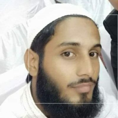 Studied at Aljamiatul Ashrafia Mubarkpur Up.
Student: Aligarh Muslim University.
#Muslim