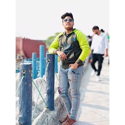 _kashif_sid_24's profile picture. 👑 کاشفصديقي 👑
▶संस्कारी बालक  🙌
▶Proud to be muslim 🕋🕌
▶In💖with ﷲ 🕋📿
▶DU 🏫 - MLNC 📚
▶P🎱🎱L €mpērõr👑 
▶Hookah🌬
▶BLK🖤