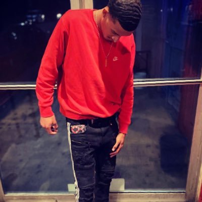 TN_swagg's profile picture. BUBBLE 🧟‍♂️ #RIPDRE #LLD #RIP33 🕊