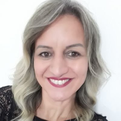 fefermachado's profile picture. Sou um ♥ batendo
no mundo! Taurina, intensa, intuitiva,prática. Gosto musical que eu adoro: rock, soul, blues e mpb. Sou de bem com a vida ♉😍#sorocabaninha