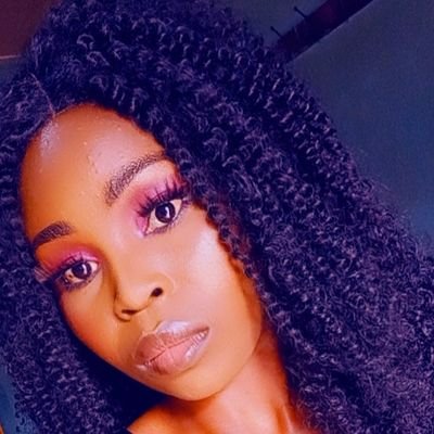 Hard as diamond 💎 soft as talc😉😉😉||Gemini
||Music lover|| Laughing gas😂
||I follow back ASAP