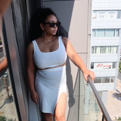 NakhiraB's profile picture. • 10/2/17 💍 momma bear 👶🏽• https://t.co/lYgdPYl6oD• Youtube 👇🏽👇🏽👇🏽