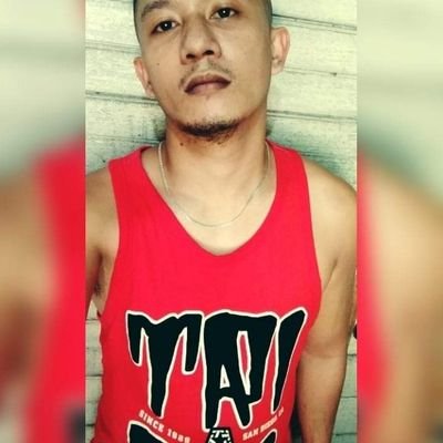 Ouch23889802's profile picture. Chill lang.