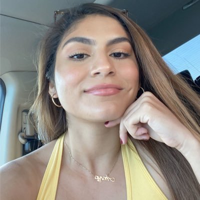 aranzazevada's profile picture. 