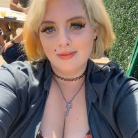 Candice Murray - @friskysquidd Twitter Profile Photo