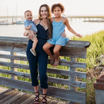 taylorsolmone's profile picture. Mom. ✝️