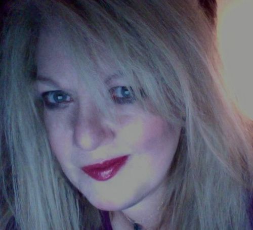 BeverlySBailey's profile picture. Mass Comm/Digital Media prof. Love dogs, utopian gardens, tea, pilates, film, music, wicked humor, art, written word, creative thinkers and compassion.