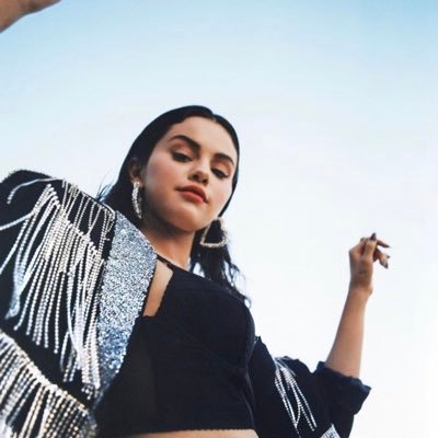 typicaljxdn's profile picture. a crazy world💫