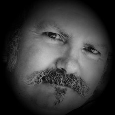 '65er, local economy developer, computer dinosaur, truth seeker, cynicalist, optimist, humorist, windmill fighter, ev'er, mobile homer, motor cylist, grunneger