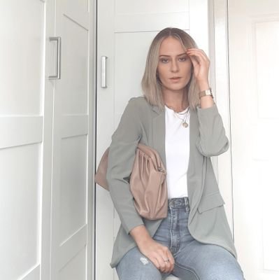 25 years young. Irish 🇮🇪 Fashion & lifestyle Youtuber 🎥