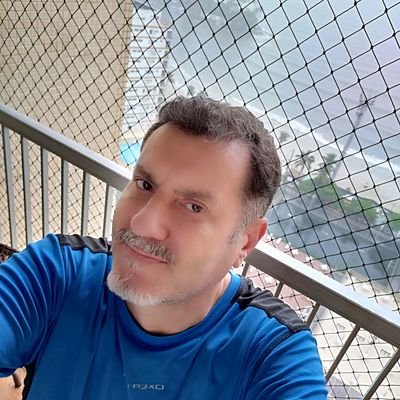 Patriota desde o primário, criado na disciplina graças a Deus. Não viro bandeira, agito a verde amarela com muito orgulho. Bolsonaro 2022.
