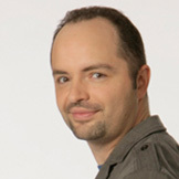 David_Loubier's profile picture. Passionné de design, marketing, techno et plein air. Directeur artistique et designer graphique multidisciplinaire.