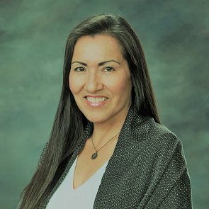 Dr. María E. Garay-Serratos