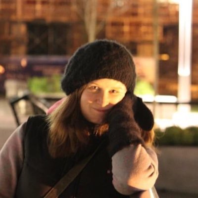 smills707's profile picture. Mum of two. Wife of one. Born to sing but forced to work. Books, food and wine is how we become friends