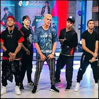 love is love 🏳️🌈
tengo más ídolos que vida social
1D -- CNCO -- Julián Serrano