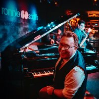 Tom Seals (@tomseals) 's Twitter Profile