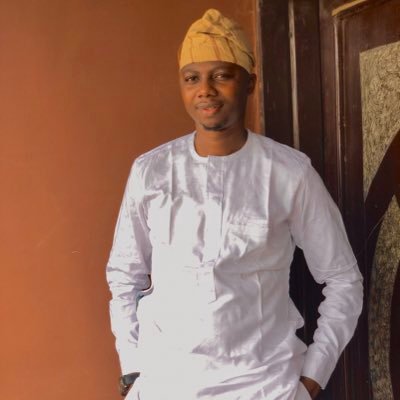 OpeyemiSUBAIR1's profile picture. Brown and Bold