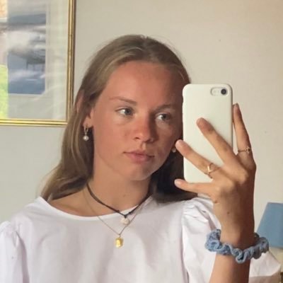 charlot67387621's profile picture. 🌹🗺✨