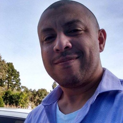 AGORA VOCÊ PODE ALAVANCAR AS SUAS VENDAS OU
COMEÇAR UM NEGÓCIO DO ZERO NA INTERNET
ATRAVÉS DE UM ROBÔ DE VENDAS
QUE JÁ ESTÁ PRONTO PARA USAR