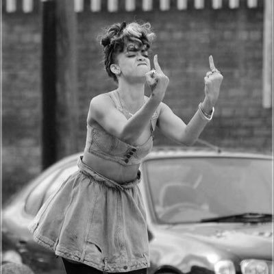 inaclandestina's profile picture. 