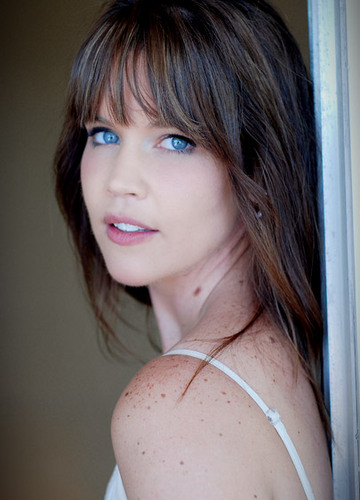 daisydream17's profile picture. the journey has always been about love.  I find myself quietly immersed in a sea of optimism and grace. i live to create. art.  in as many forms as possible :)