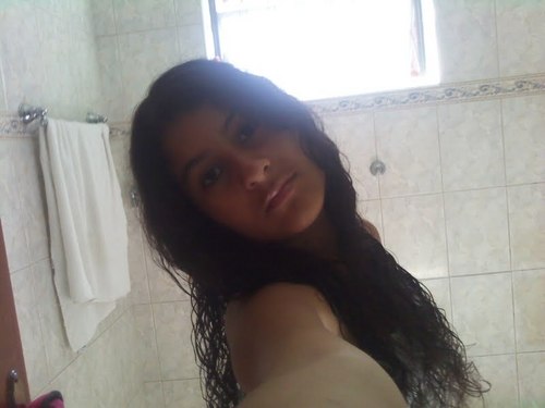 sou uma menina de 13 anos apaixonada pela vida super feliz...