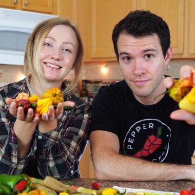 🌶 We are PEPPER PEOPLE ! 🙋🏻‍♂️💁🏼‍♀️ looking to connect with other gardeners and spice addicts! 🔥