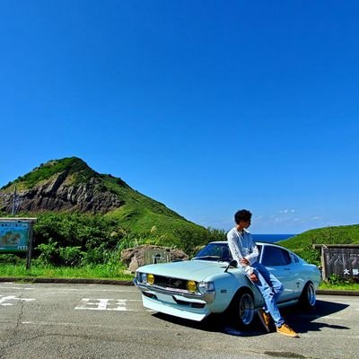 古いセリカ乗ってます！
28歳
車好きな人よろしくです。＼(^o^)／