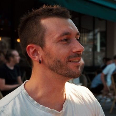 Dezedene's profile picture. Développeur