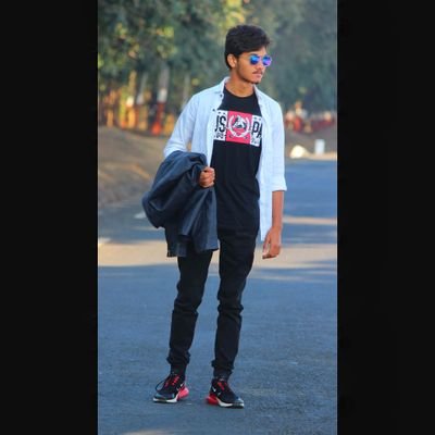 Ayush73477647's profile picture. 