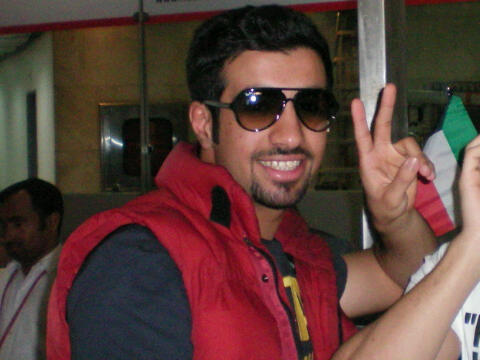 Mn_al5mes1's profile picture. آسّتغَفرَاللّــهـ آلذّي لّـآ إلّه إِلآ هُوَ الحّي القُيومَ وأتُوبَ إلّيهَ