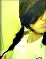 Eu sou apenas um sorriso no mundo (: